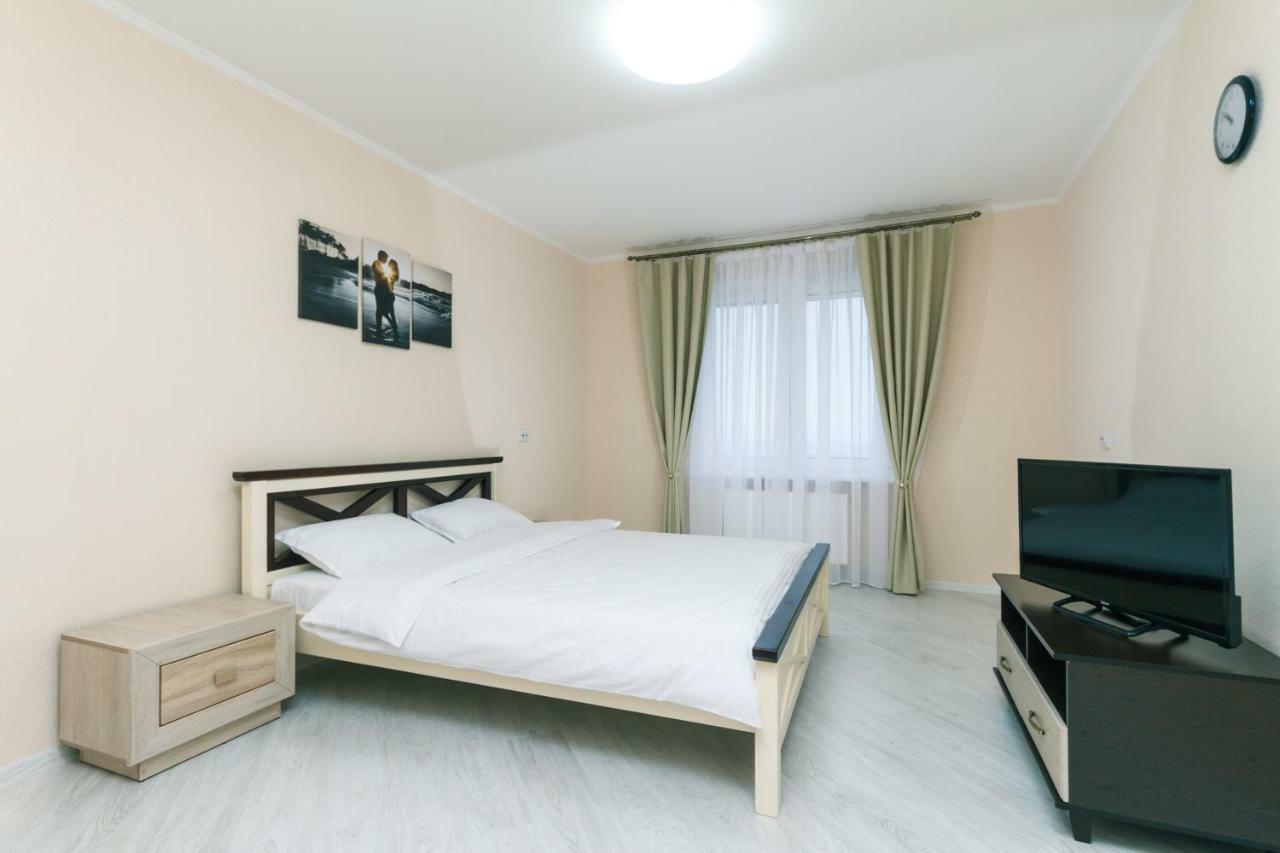 Видовая Квартира Yaroslavichi-2 Vyshhorod Exterior photo